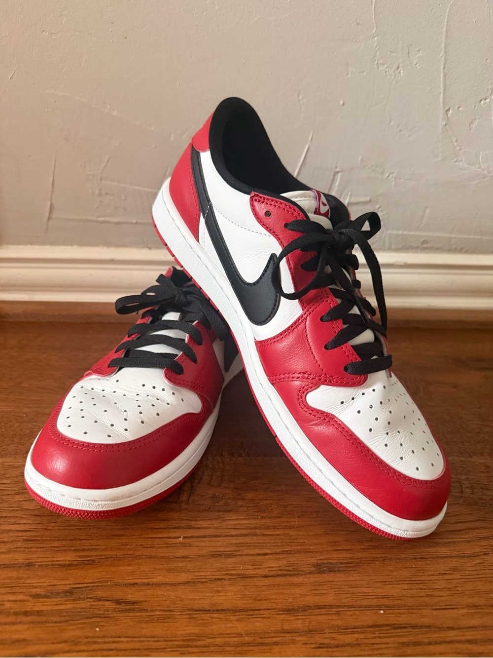 Air Jordan 1 Nike Men's Red, White & Black Low-Top Sneakers